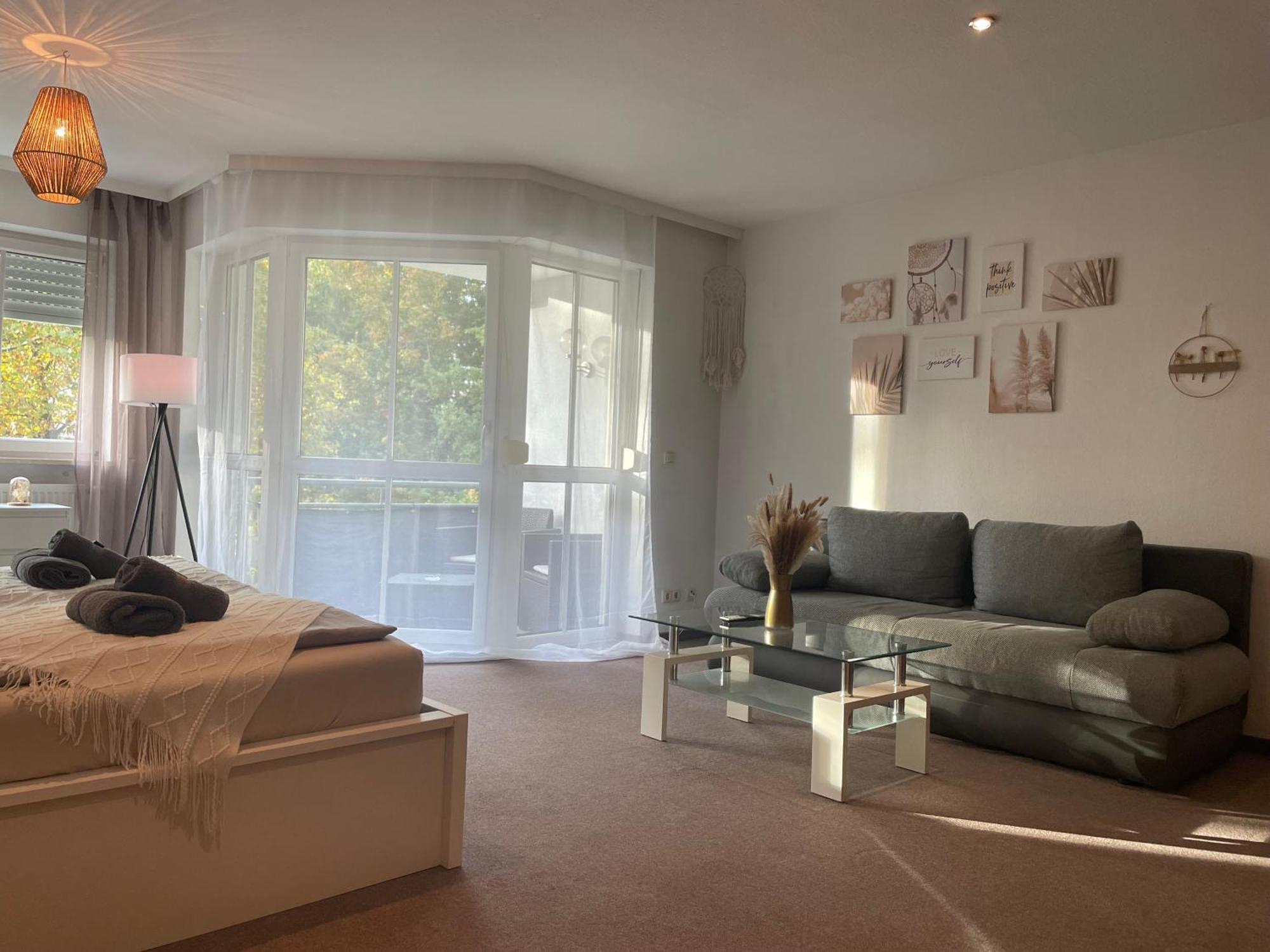 Kingsize Bett Boho Apartment Mit Tiefgarage Naehe Salzburg ไฟรลาสซิง ภายนอก รูปภาพ